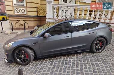 Седан Tesla Model 3 2018 в Києві