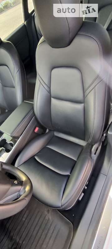 Седан Tesla Model 3 2019 в Харькове