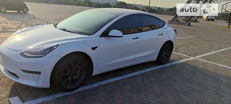 Седан Tesla Model 3 2019 в Харькове