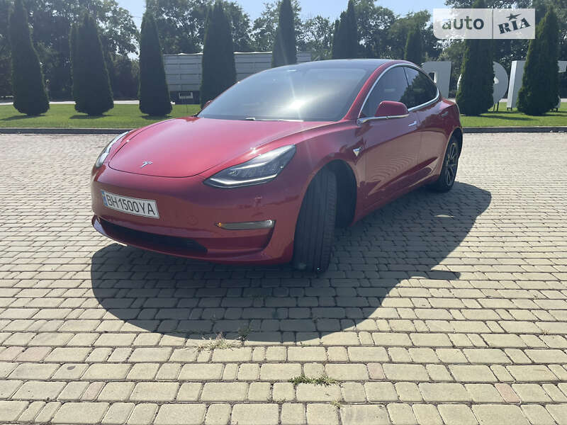 Седан Tesla Model 3 2019 в Одесі