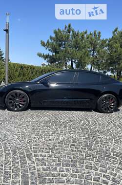 Седан Tesla Model 3 2021 в 