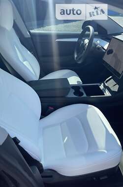 Седан Tesla Model 3 2021 в 