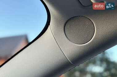 Седан Tesla Model 3 2022 в Ровно