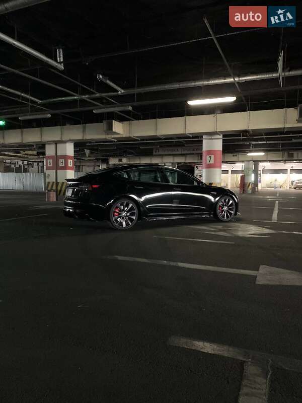 Седан Tesla Model 3 2018 в Кременчуге