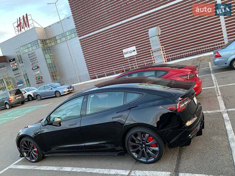 Седан Tesla Model 3 2018 в Кременчуге