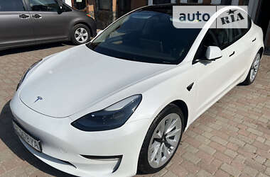 Седан Tesla Model 3 2022 в Львові