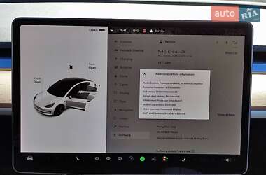 Седан Tesla Model 3 2019 в Киеве