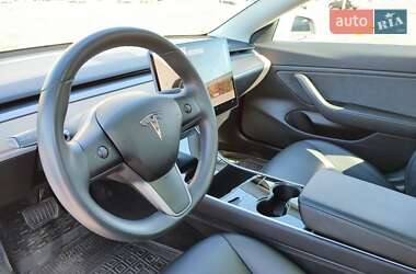 Седан Tesla Model 3 2019 в Киеве