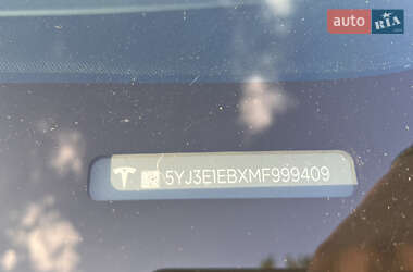 Седан Tesla Model 3 2021 в 