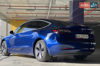 Седан Tesla Model 3 2018 в 