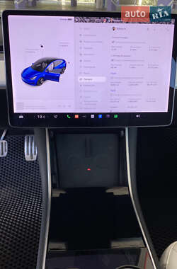 Седан Tesla Model 3 2018 в 