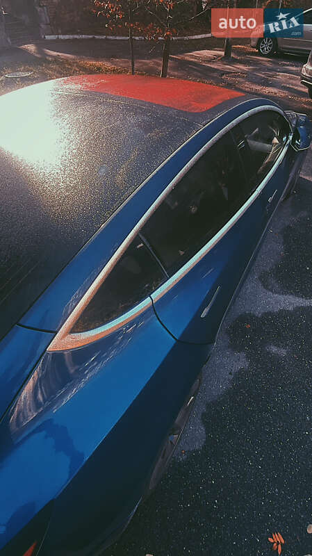 Седан Tesla Model 3 2018 в Киеве