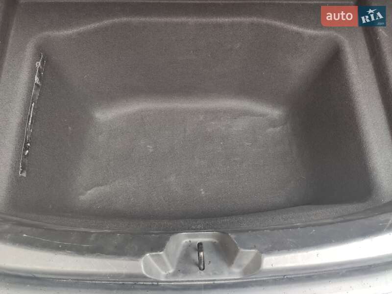 Седан Tesla Model 3 2017 в Ивано-Франковске