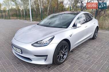 Седан Tesla Model 3 2017 в 