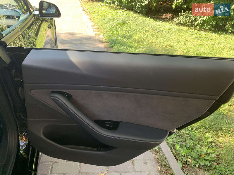 Седан Tesla Model 3 2018 в Хмельницькому