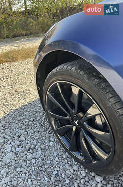 Седан Tesla Model 3 2018 в Днепре
