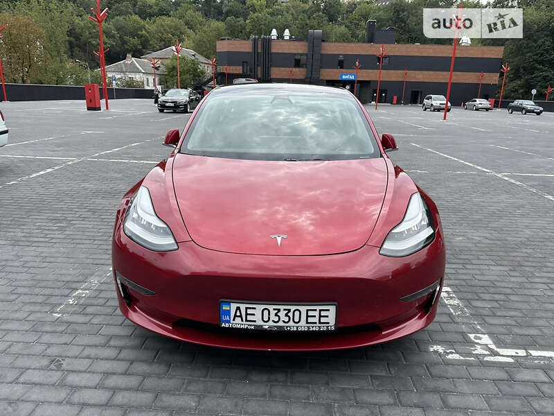 Tesla Model 3 2019
