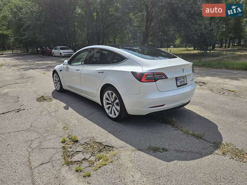 Седан Tesla Model 3 2018 в Запорожье
