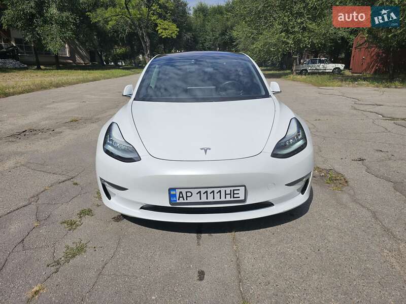 Седан Tesla Model 3 2018 в Запорожье