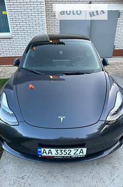 Седан Tesla Model 3 2022 в Вінниці