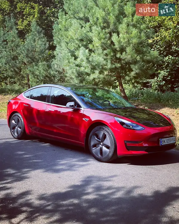 Седан Tesla Model 3 2018 в 