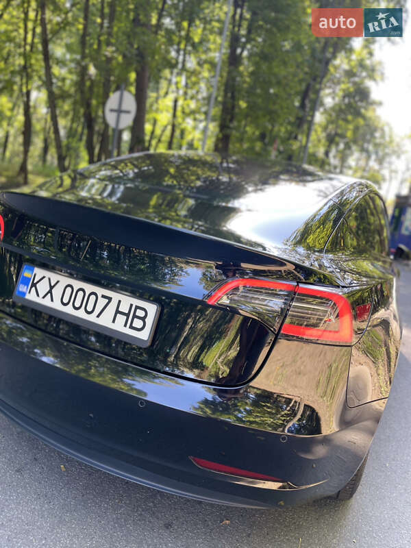 Седан Tesla Model 3 2018 в Харкові