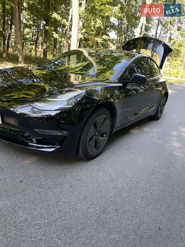Седан Tesla Model 3 2018 в Харкові