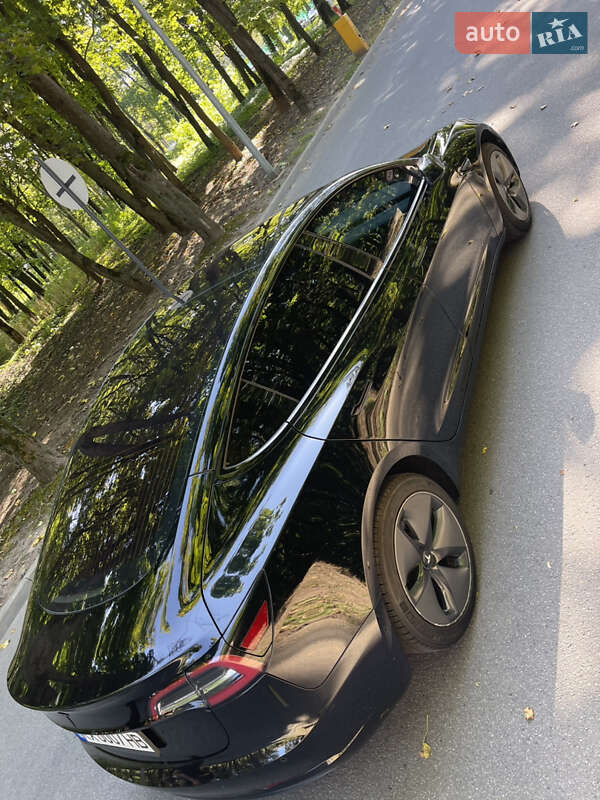 Седан Tesla Model 3 2018 в Харкові