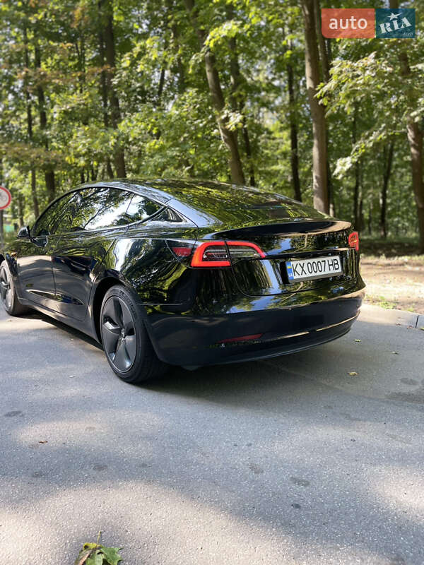 Седан Tesla Model 3 2018 в Харкові