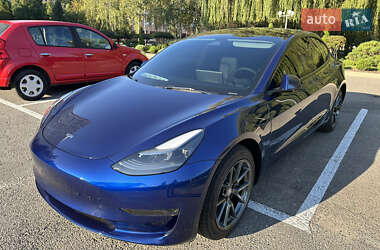 Седан Tesla Model 3 2023 в Сумах