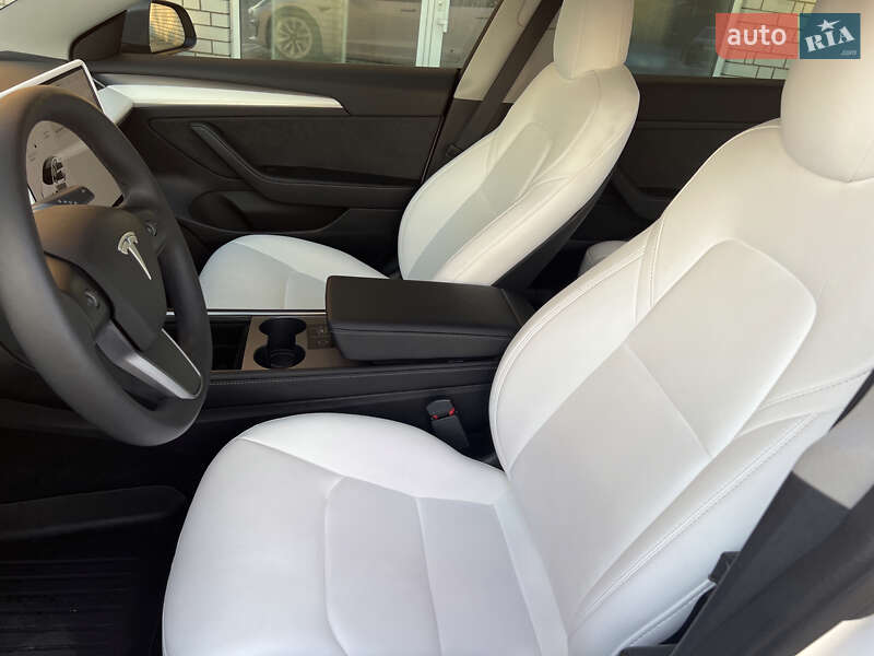 Седан Tesla Model 3 2022 в Харькове