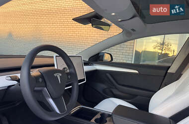Седан Tesla Model 3 2022 в Харькове