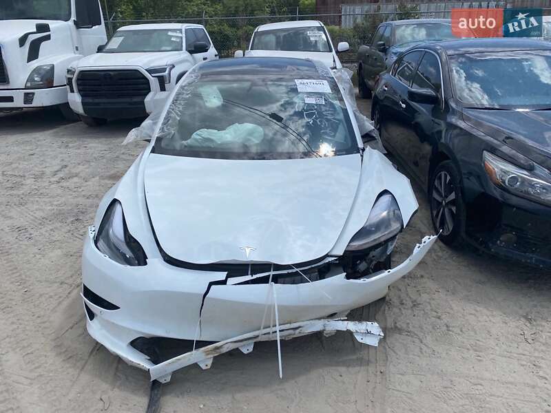 Седан Tesla Model 3 2021 в Харькове