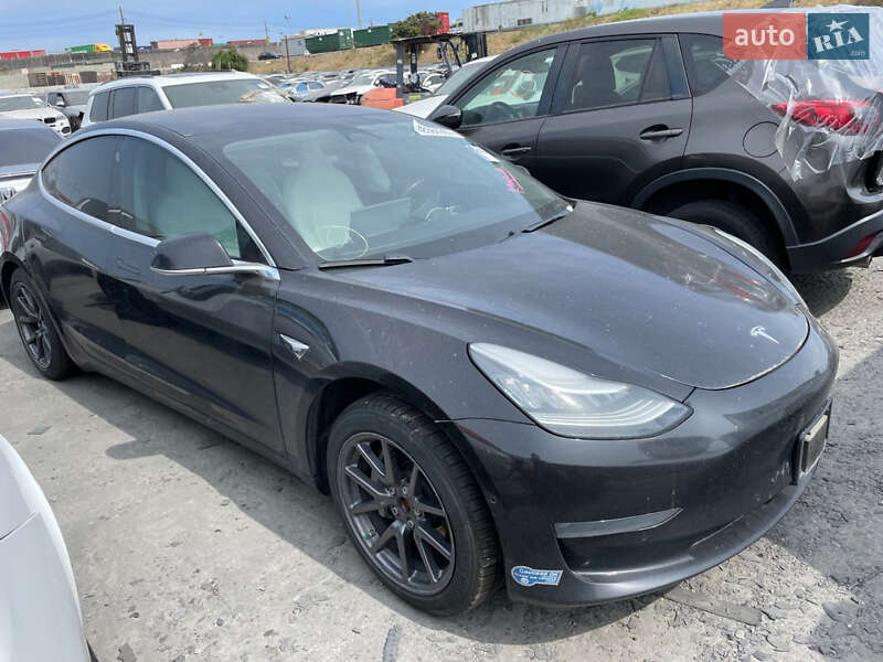 Седан Tesla Model 3 2018 в Харькове фото 14 Седан Tesla Model 3 2018 в Харькове