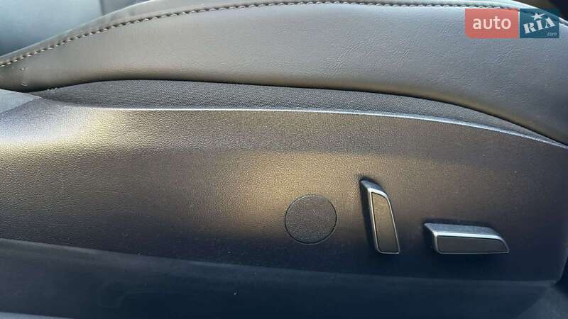 Седан Tesla Model 3 2022 в Тернополе
