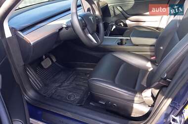 Седан Tesla Model 3 2020 в 