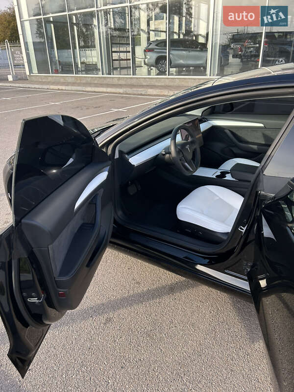 Седан Tesla Model 3 2021 в Білій Церкві