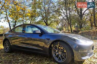 Седан Tesla Model 3 2022 в Вінниці