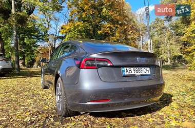 Седан Tesla Model 3 2022 в Вінниці