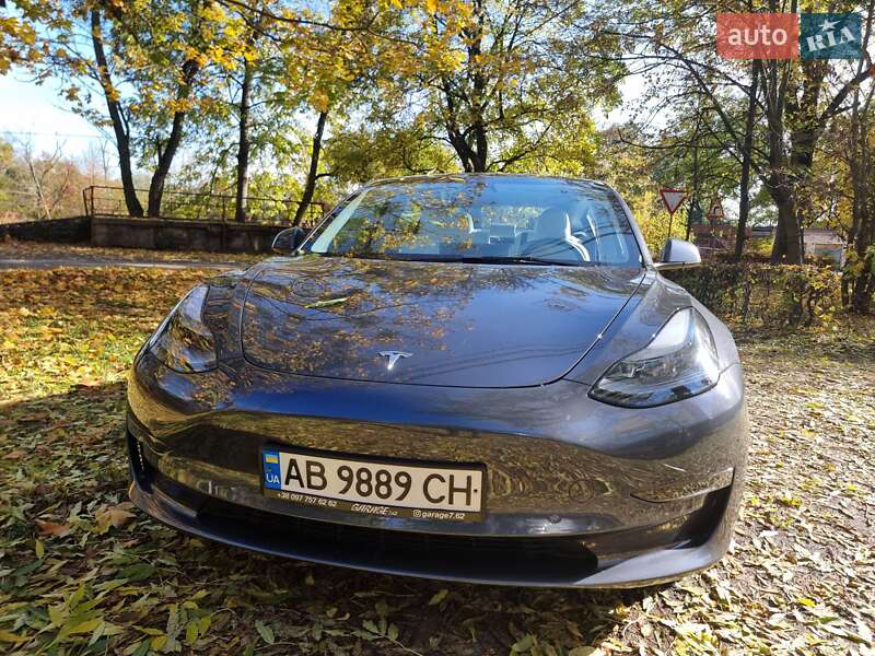 Седан Tesla Model 3 2022 в Вінниці