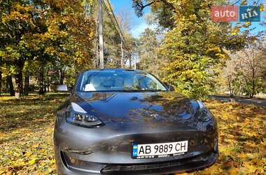 Седан Tesla Model 3 2022 в Вінниці