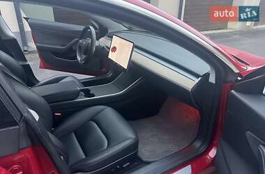 Седан Tesla Model 3 2018 в Вінниці