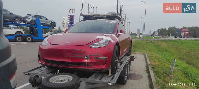 Седан Tesla Model 3 2018 в Вінниці
