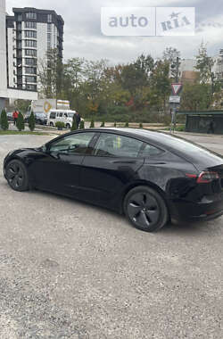 Седан Tesla Model 3 2019 в Львові