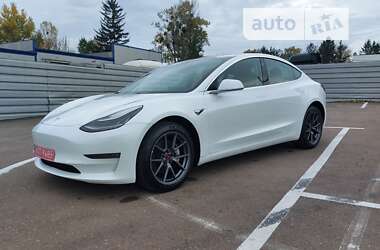 TESLA MODEL 3 2019