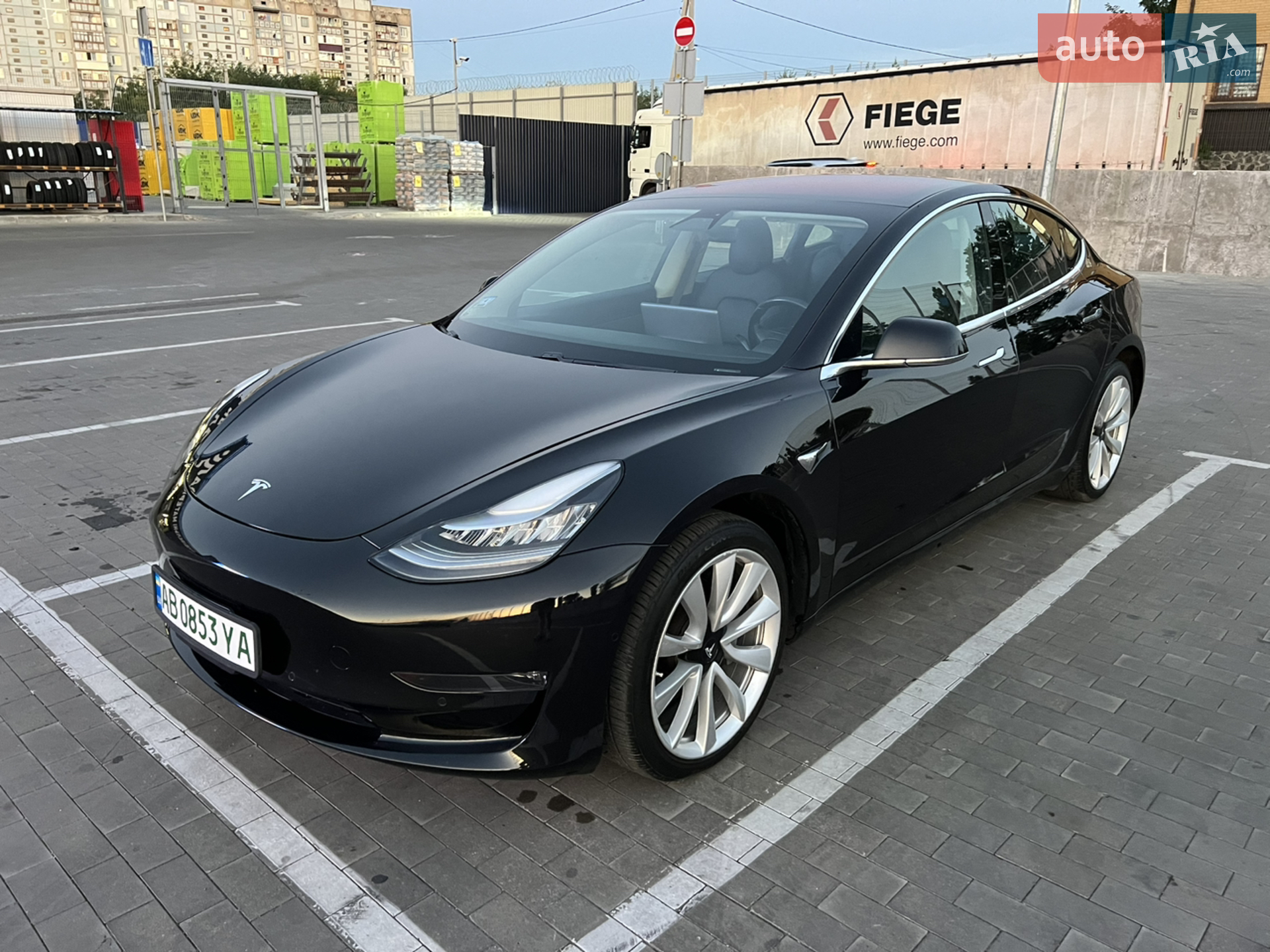 2018 Tesla Model 3 - мініатюра 4