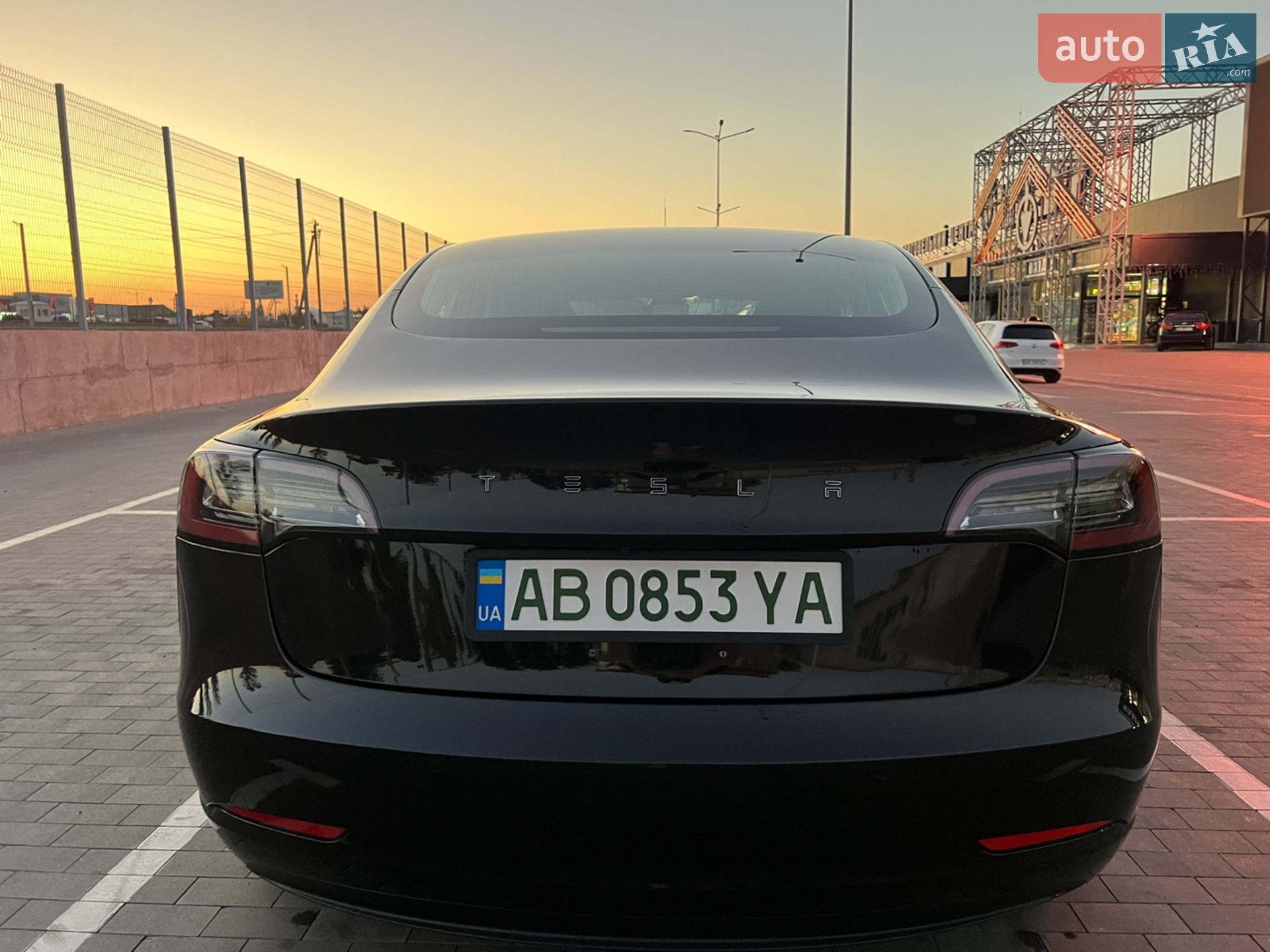 2018 Tesla Model 3 - мініатюра 10