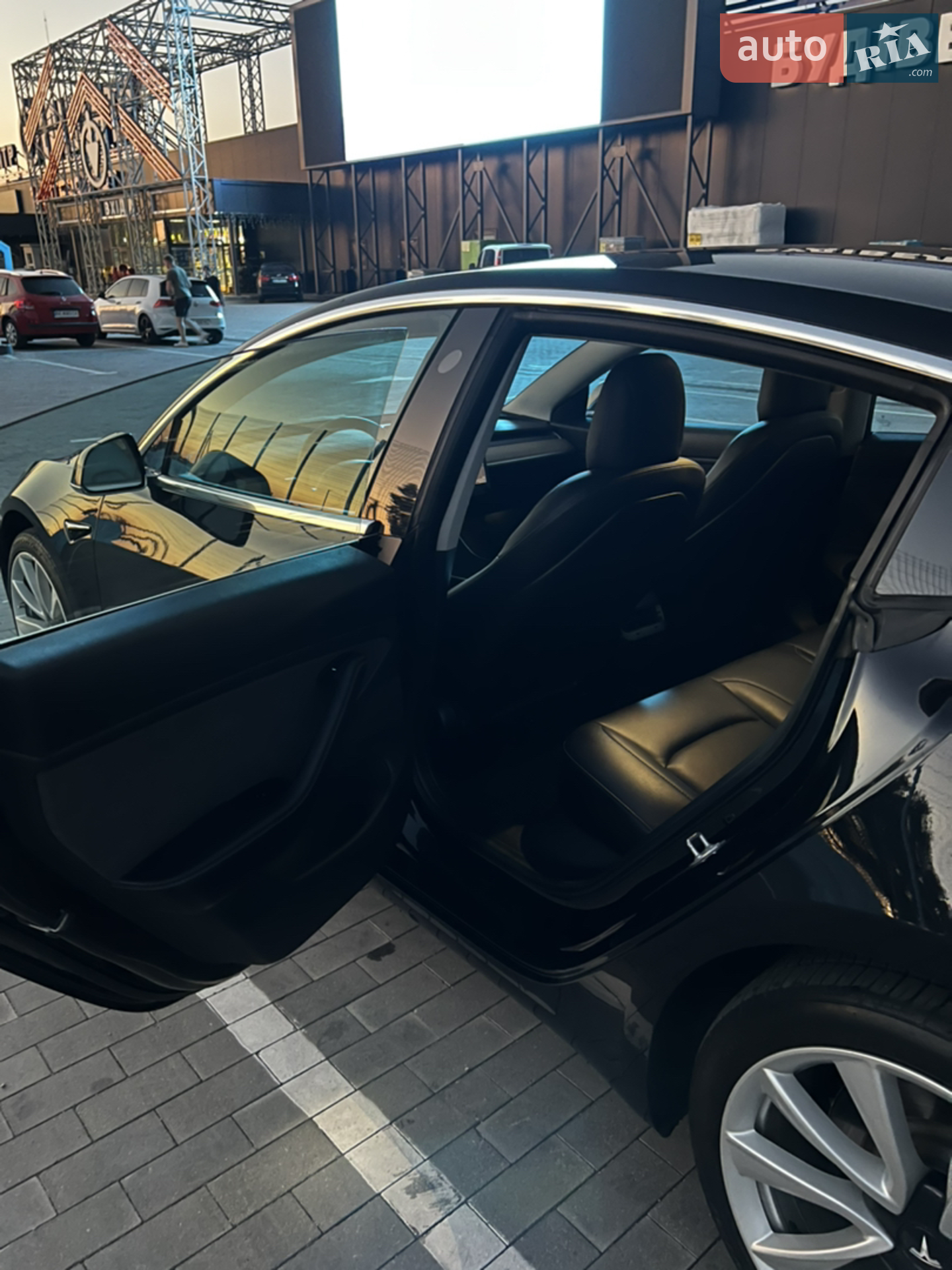 2018 Tesla Model 3 - мініатюра 30