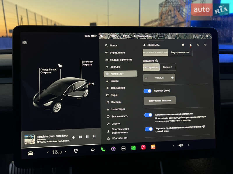 Седан Tesla Model 3 2018 в Первомайске