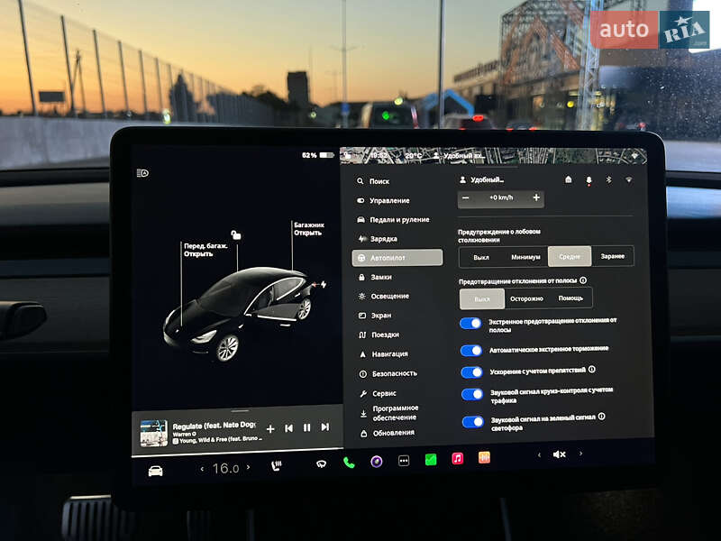 Седан Tesla Model 3 2018 в Первомайске
